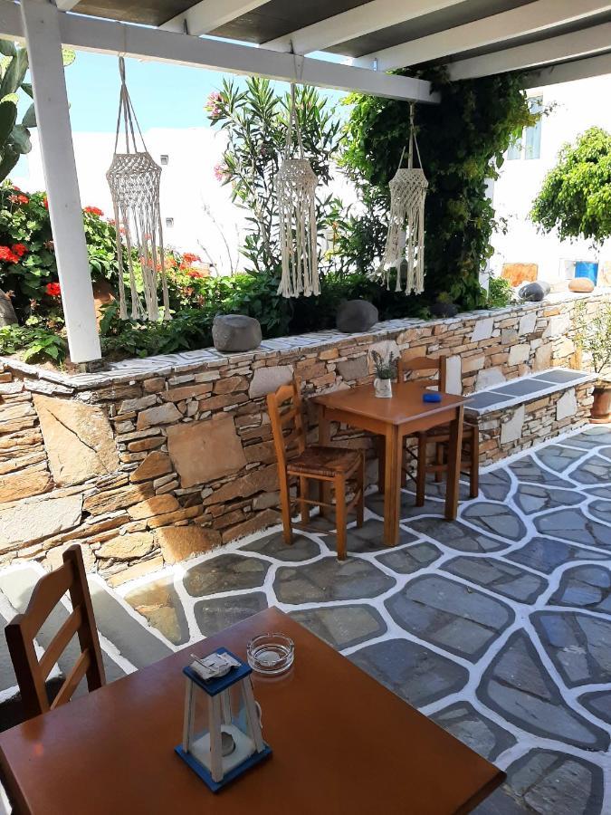 George'S Place Chora  Buitenkant foto